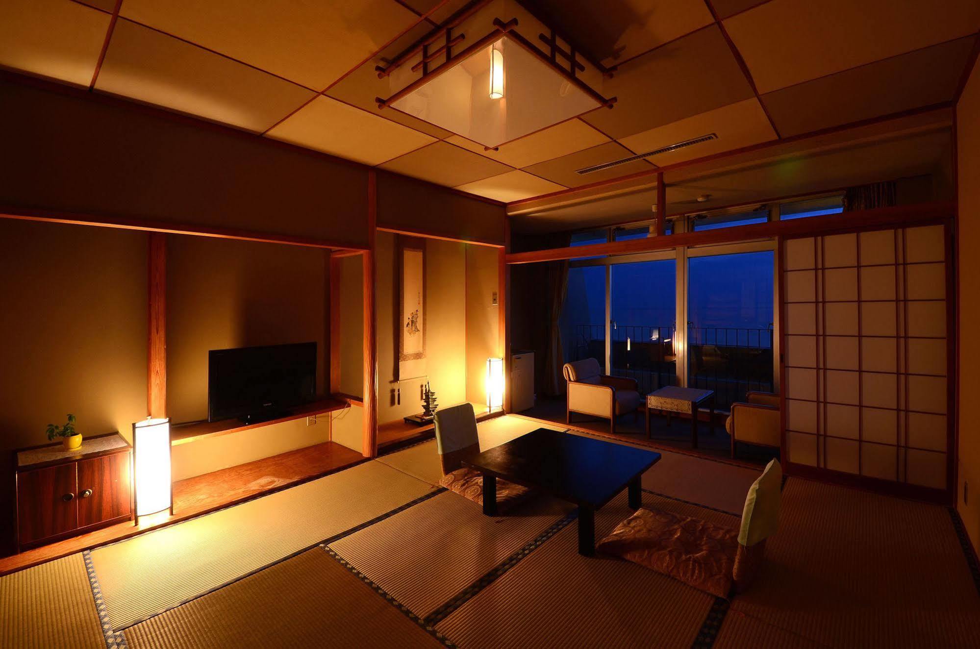 Hotel Wakayama Kada Onsen Kada Kaigetsu Exterior foto